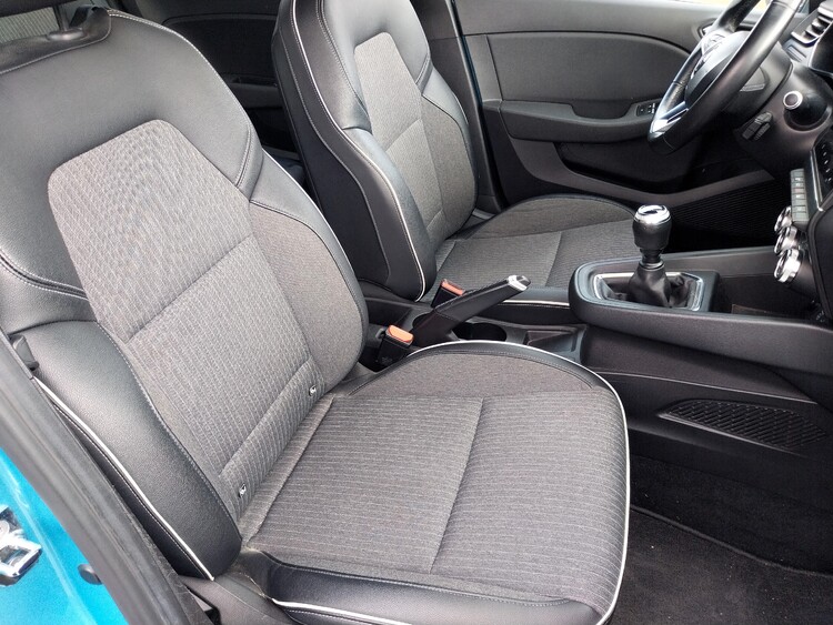 Renault Clio <span class=